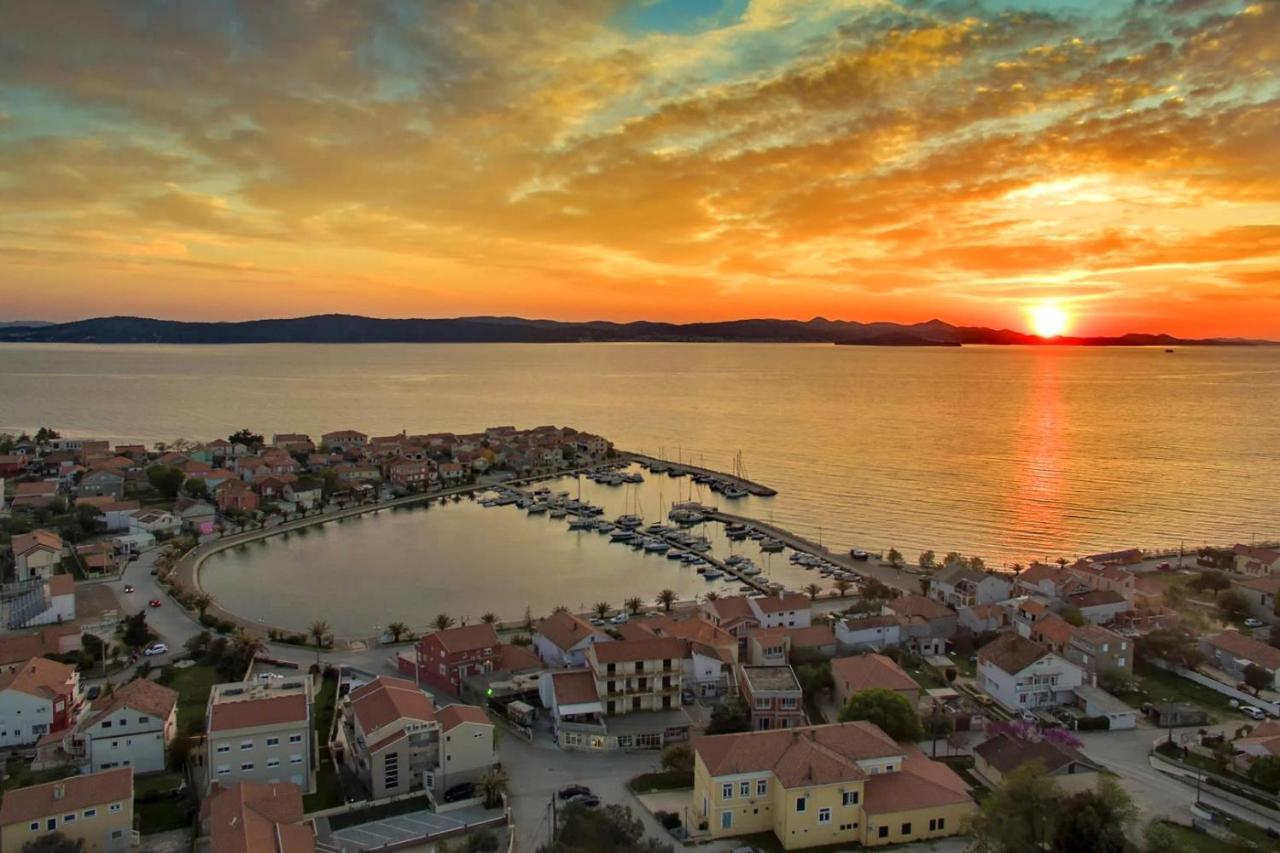Apartments With A Parking Space Bibinje, Zadar - 18056 Eksteriør bilde
